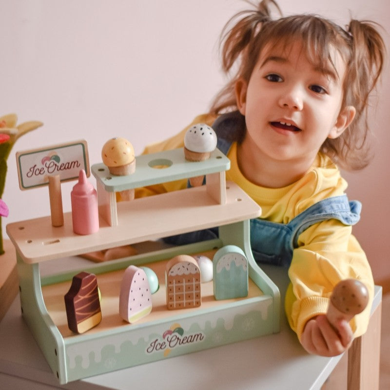 Wooden Ice Cream Shop Set with Ice Cream Stand